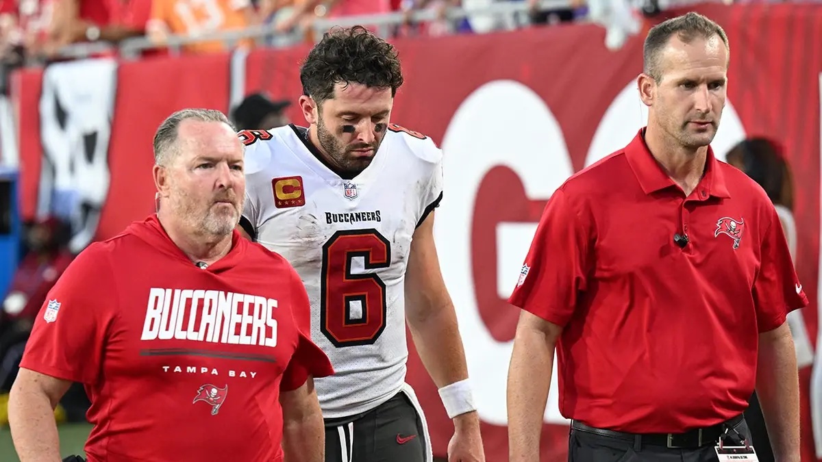 Baker exits the game on Sunday